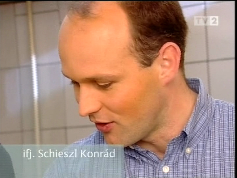 vlcsnap2012012918h44m04s219.png (768×576)